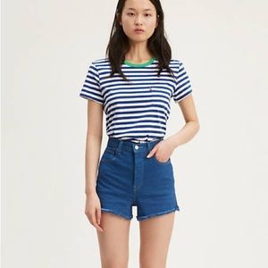 Levi’s Ribcage Shorts